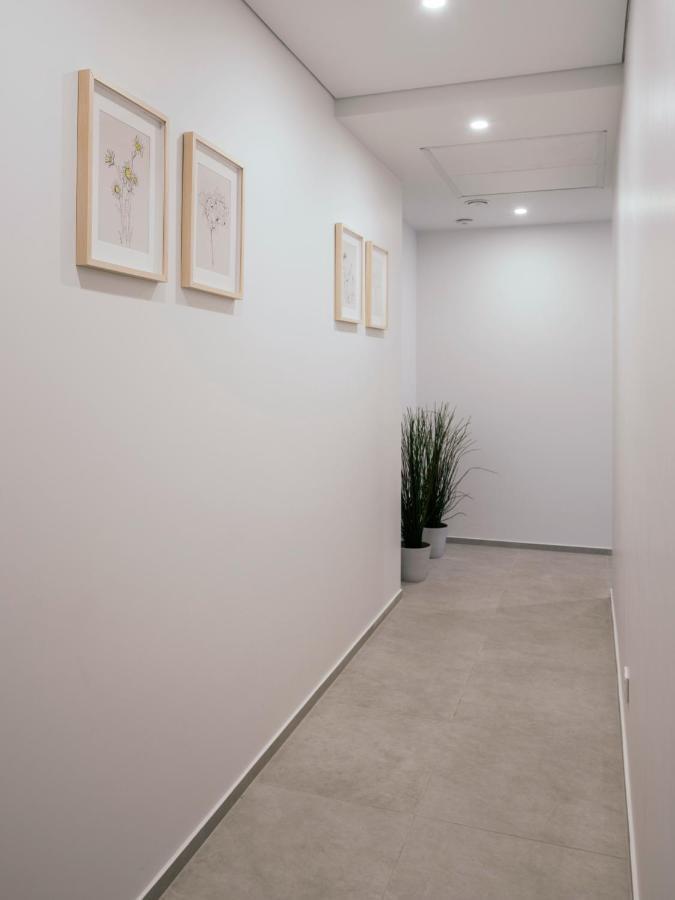 J14A I Rooms & Apartments Automated Self Check-In Vilnius Bagian luar foto